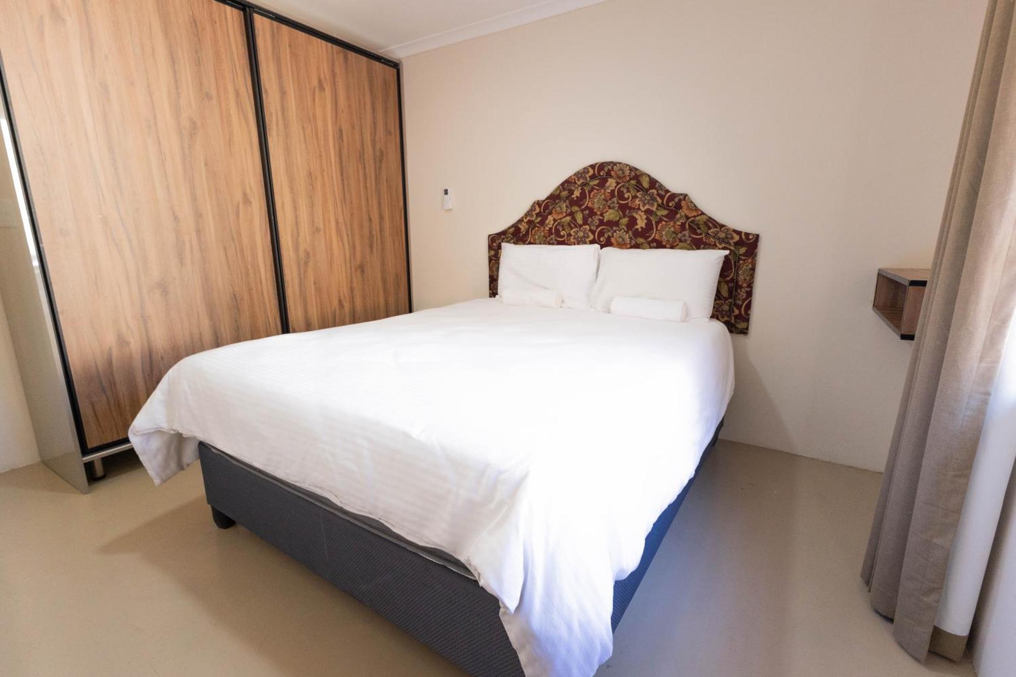 Durban Italian Villa 3 ภายนอก รูปภาพ